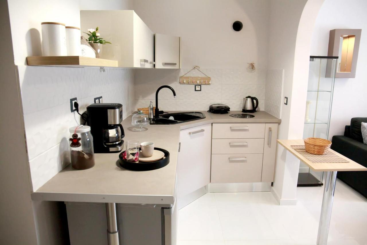 Hope home Volos Buitenkant foto